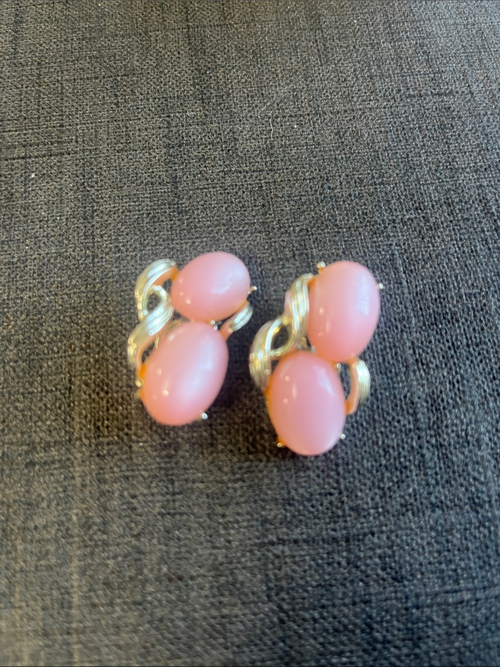 Vintage Pink Gold-Tone Double Oval Clip Earring’s - 60’s